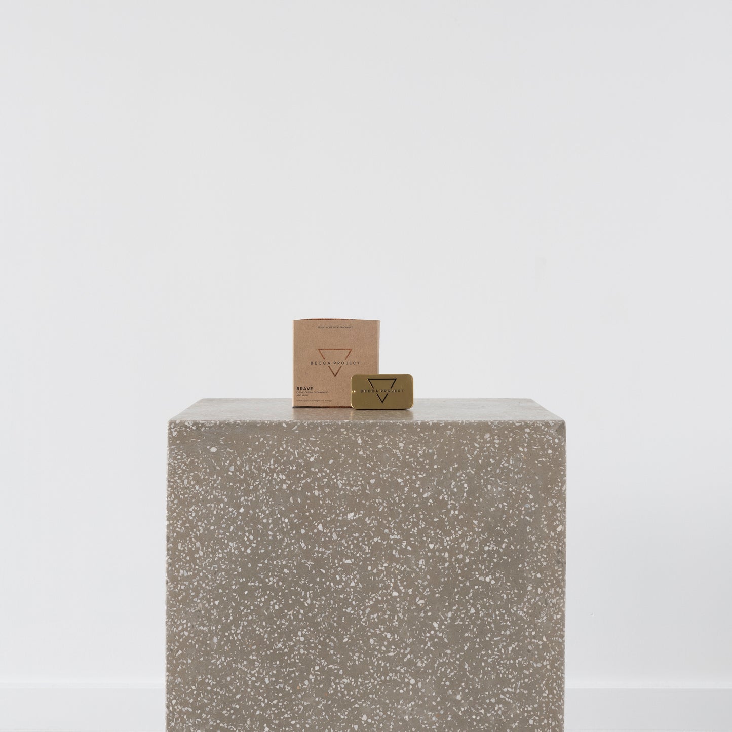 Aromatherapy setup featuring the masculine oil blend