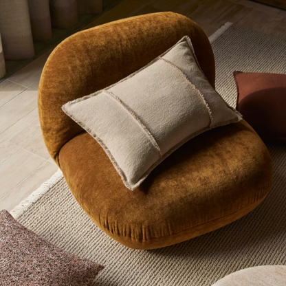 Shop the Adela cushion in 50x50cm or 40x60cm – a linen-cotton blend with textured weave and raw fringe detailing, perfect for layered contemporary styling.
