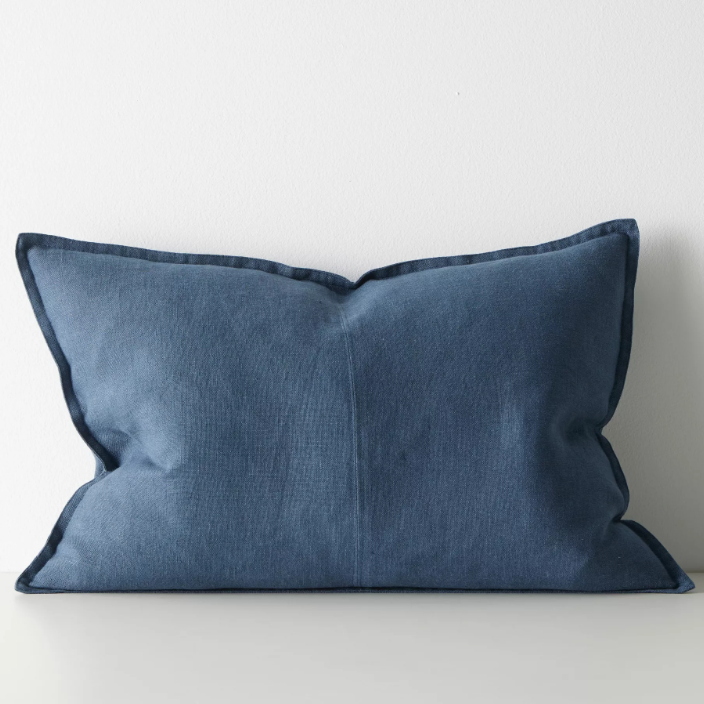 Shop the Como cushion – premium European linen, stonewashed for soft texture, with French seam detailing. Available in 50x50cm, 60x60cm, and 40x60cm lumbar sizes.