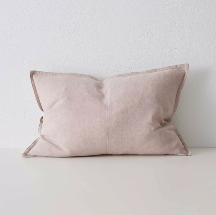 Shop the Como cushion – premium European linen, stonewashed for soft texture, with French seam detailing. Available in 50x50cm, 60x60cm, and 40x60cm lumbar sizes.