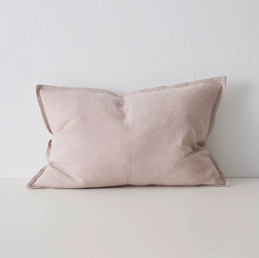 Shop the Como cushion – premium European linen, stonewashed for soft texture, with French seam detailing. Available in 50x50cm, 60x60cm, and 40x60cm lumbar sizes.