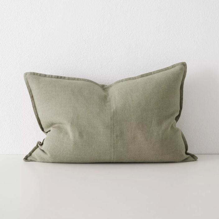 Shop the Como cushion – premium European linen, stonewashed for soft texture, with French seam detailing. Available in 50x50cm, 60x60cm, and 40x60cm lumbar sizes.