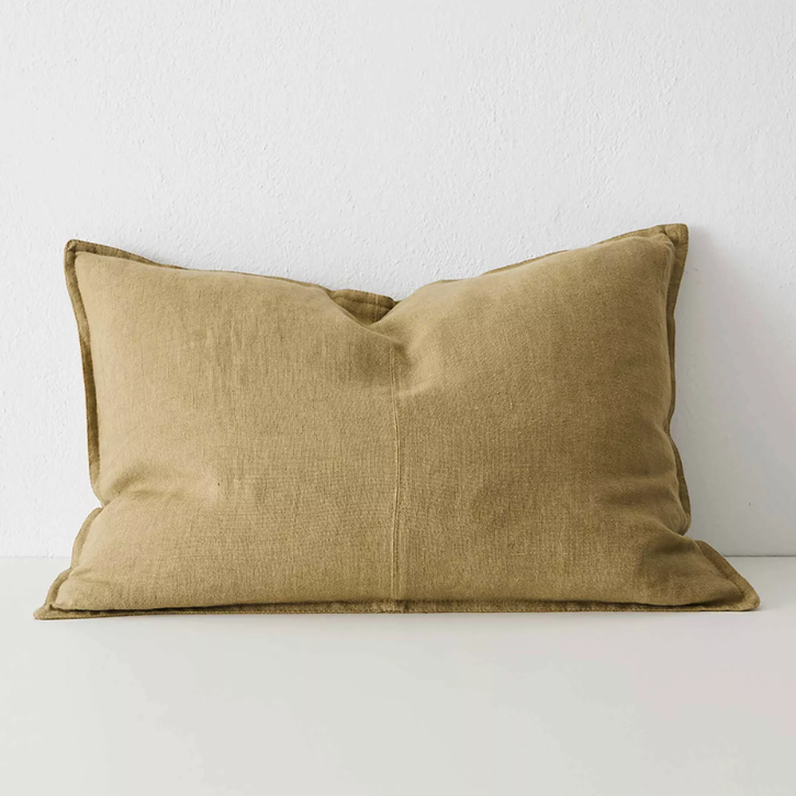 Shop the Como cushion – premium European linen, stonewashed for soft texture, with French seam detailing. Available in 50x50cm, 60x60cm, and 40x60cm lumbar sizes.