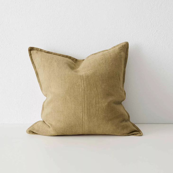 Shop the Como cushion – premium European linen, stonewashed for soft texture, with French seam detailing. Available in 50x50cm, 60x60cm, and 40x60cm lumbar sizes.