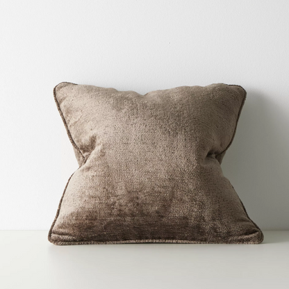 Shop the Tempo 50x50cm cushion – a chunky chenille design with piped edge, providing softness, texture, and understated contemporary elegance.