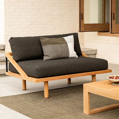 Textured cushion suitable for indoor and outdoor settings