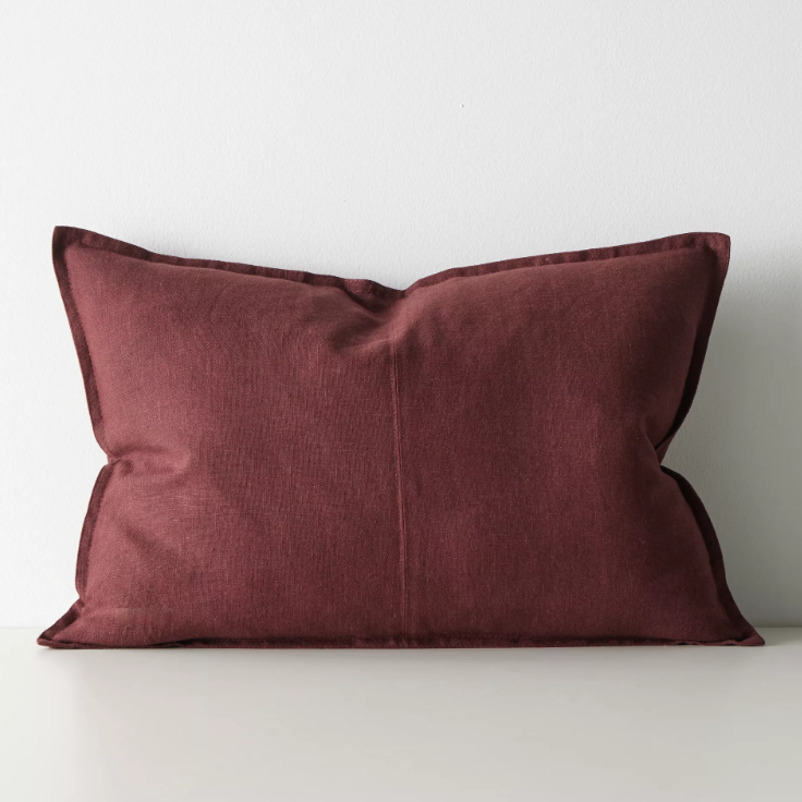 Shop the Como cushion – premium European linen, stonewashed for soft texture, with French seam detailing. Available in 50x50cm, 60x60cm, and 40x60cm lumbar sizes.