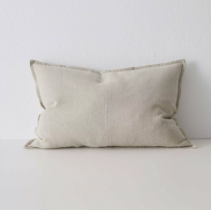 Shop the Como cushion – premium European linen, stonewashed for soft texture, with French seam detailing. Available in 50x50cm, 60x60cm, and 40x60cm lumbar sizes.