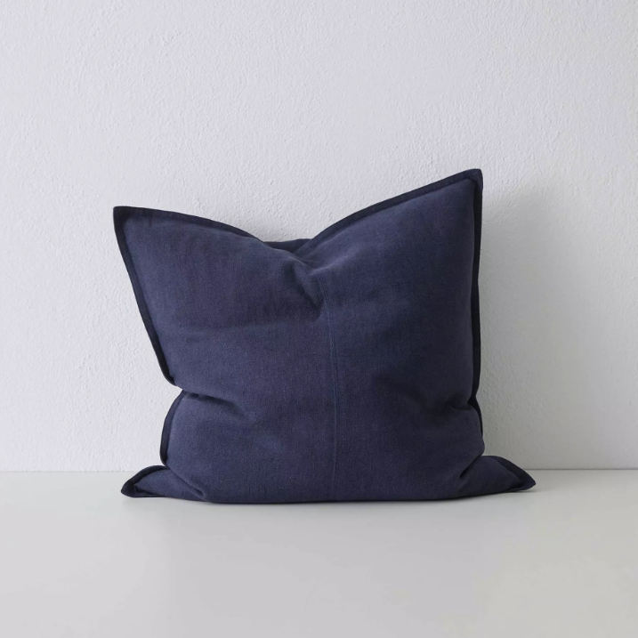 Shop the Como cushion – premium European linen, stonewashed for soft texture, with French seam detailing. Available in 50x50cm, 60x60cm, and 40x60cm lumbar sizes.