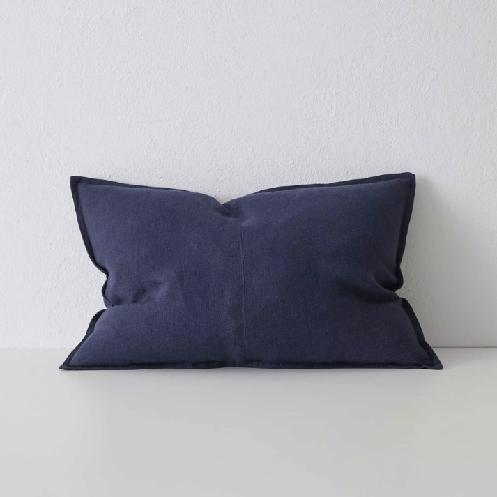 Shop the Como cushion – premium European linen, stonewashed for soft texture, with French seam detailing. Available in 50x50cm, 60x60cm, and 40x60cm lumbar sizes.