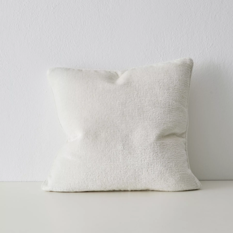 Shop the Tempo 50x50cm cushion – a chunky chenille design with piped edge, providing softness, texture, and understated contemporary elegance.