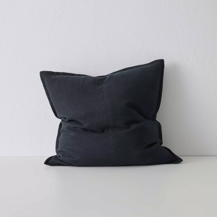 Shop the Como cushion – premium European linen, stonewashed for soft texture, with French seam detailing. Available in 50x50cm, 60x60cm, and 40x60cm lumbar sizes.