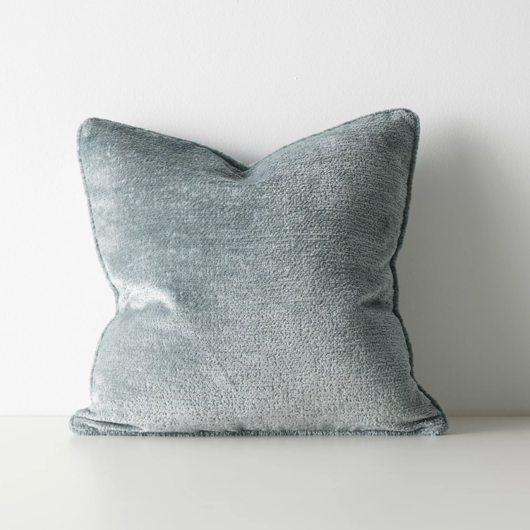 Shop the Tempo 50x50cm cushion – a chunky chenille design with piped edge, providing softness, texture, and understated contemporary elegance.