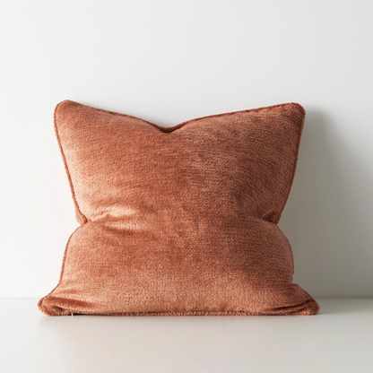 Shop the Tempo 50x50cm cushion – a chunky chenille design with piped edge, providing softness, texture, and understated contemporary elegance.