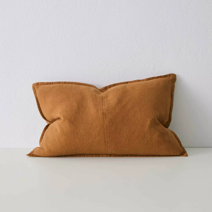 Shop the Como cushion – premium European linen, stonewashed for soft texture, with French seam detailing. Available in 50x50cm, 60x60cm, and 40x60cm lumbar sizes.